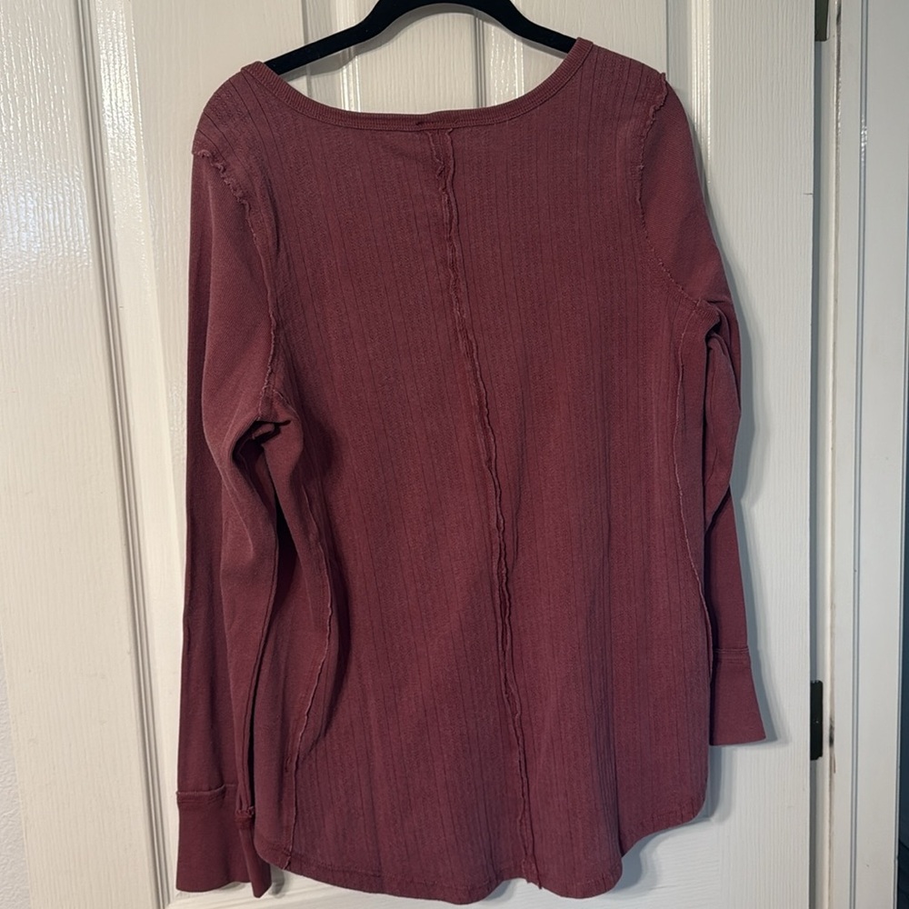 Torrid Long Sleeve fitted Henley - Picture 5 of 6